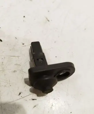 Hyundai i40 Front door sensor G04141
