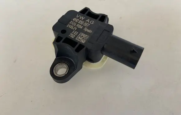 Audi A6 S6 C7 4G Airbag deployment crash/impact sensor 4H0955557