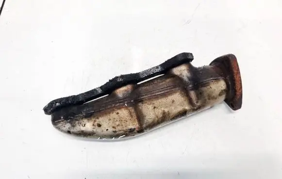 Audi A4 S4 B5 8D Exhaust manifold 059253033C