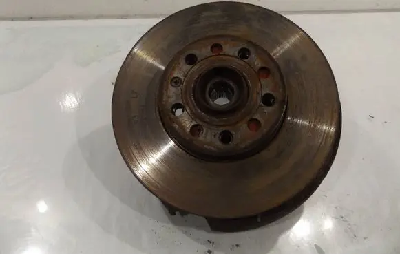 Volkswagen Cross Touran I Front wheel hub spindle knuckle