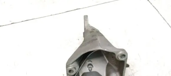 BMW X1 E84 Engine mounting bracket 6781916 22116781916