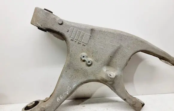 Audi A6 C7 Rear upper control arm/wishbone 8R0505311F