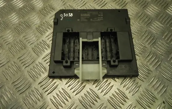 Audi Q2 - Comfort/convenience module 5Q0937084CN G3038