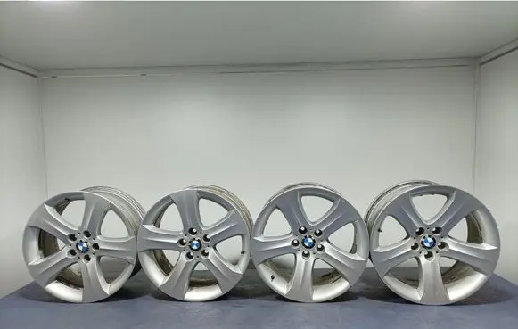 BMW X6 E71 R18 alloy rim 6778586