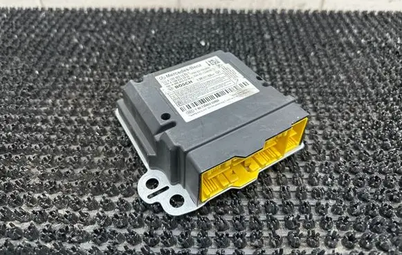 Mercedes-Benz GL X166 Airbag control unit/module A1669001609 A1668200426 A1669020305