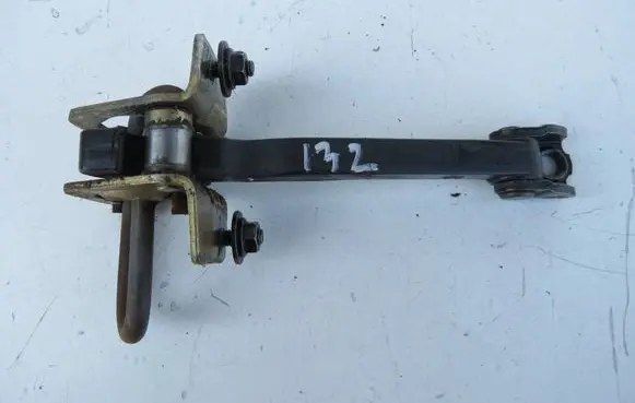 Volvo S60 Rear door check strap stopper 8650061 8670