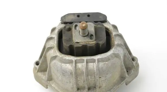 BMW 3 E90 E91 Engine mount bracket 13981112