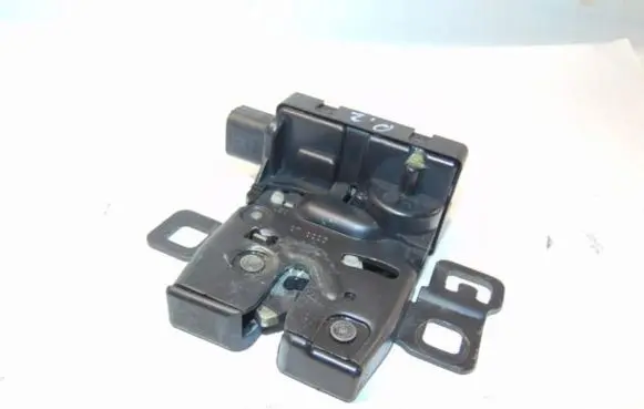 Land Rover Range Rover Sport L320 Tailgate window lock/catch/latch FQR500170 5H32431B60AC
