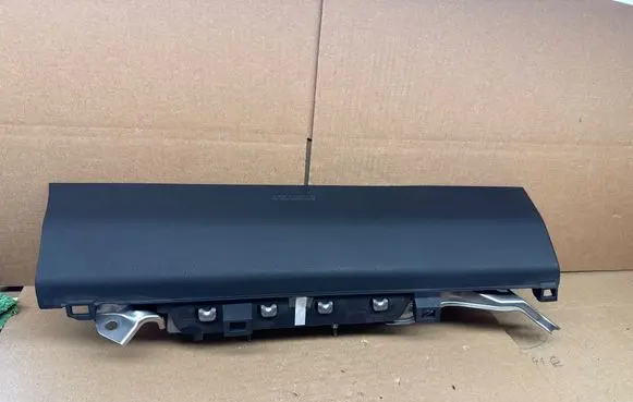 Lexus IS III XE30 Knee airbag TG11D01003