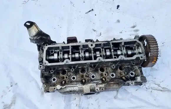 Ford Focus Engine head 