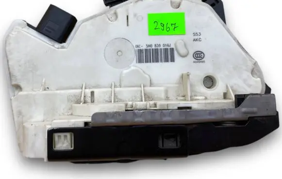 Volkswagen Tiguan Central body control module A2967 5N0839016J