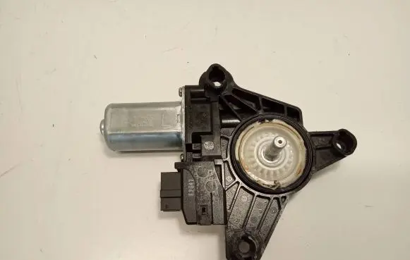 Mercedes-Benz GLC C253 Rear door window regulator motor C51463100 17295 A2139060002