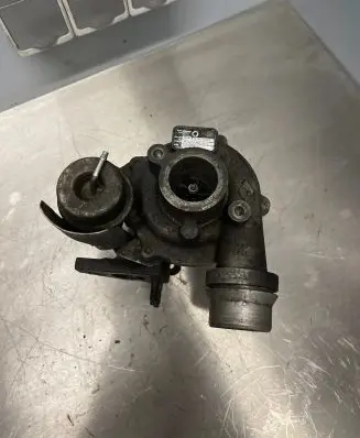 Dacia Sandero Turbo 54359710028 82728353 MK710034969