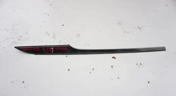 Fender mounting bracket