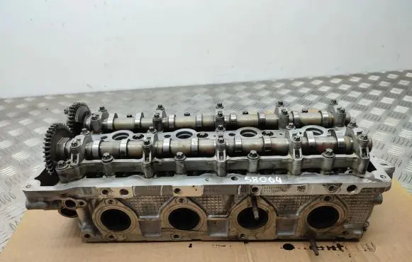 BMW 2 F45 Engine head 8570145