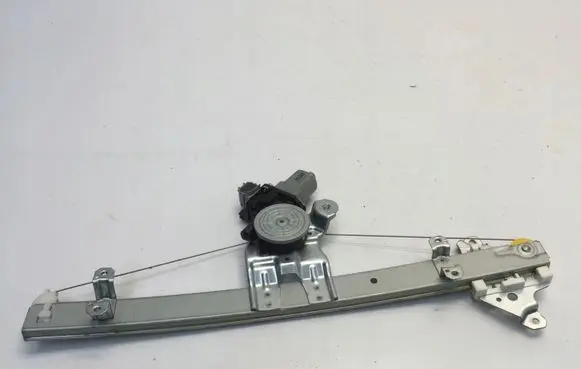 Nissan Leaf II (ZE1) Front door window regulator with motor PODNONIK