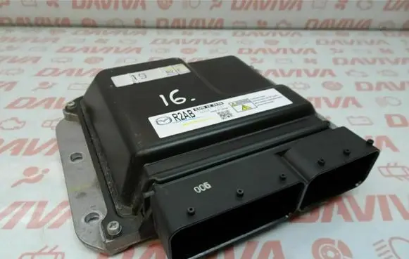 Mazda 6 Engine control unit/module R2AB18881N 275700-0060 2757000060