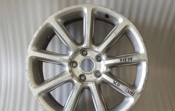 Volkswagen PASSAT B6 R18 alloy rim 