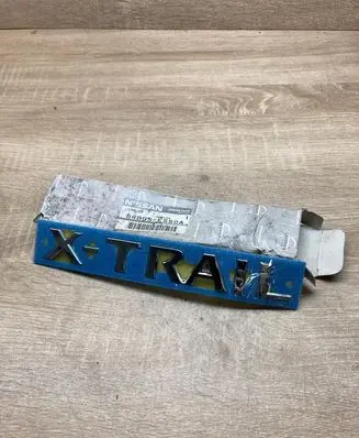 Nissan X-Trail T30 Manufacturers badge/model letters 84895ES50A XTRAIL