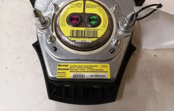 Volvo V50 Steering wheel airbag 8623347