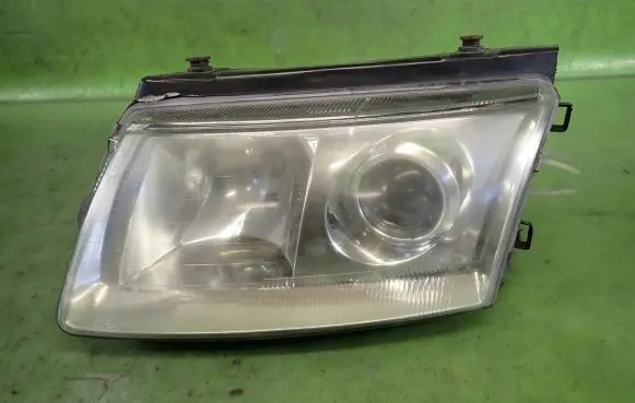 Volkswagen PASSAT B5 Headlight/headlamp 441-1156L