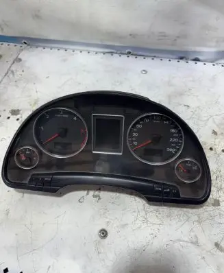 Audi A4 S4 B7 8E 8H Speedometer (instrument cluster) 8E0920950P
