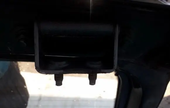 Nissan X-Trail T30 Tailgate/trunk/boot hinge