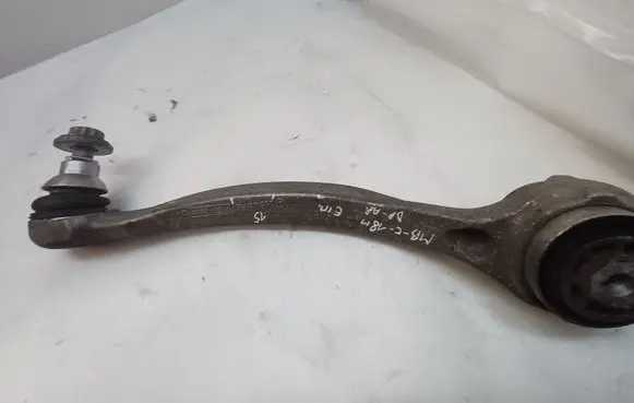 Mercedes-Benz C W205 Front lower control arm/wishbone 20506RE
