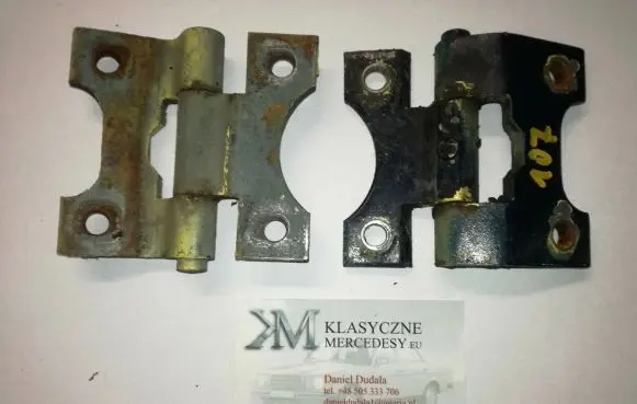 Mercedes-Benz SL R107 Front door upper hinge 1077200137