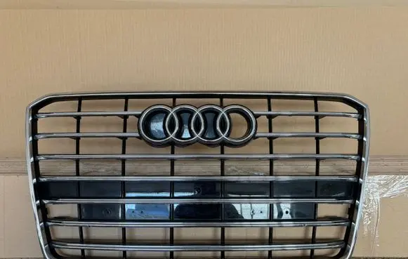 Audi A8 S8 D4 4H Front grill 4H0853651AB