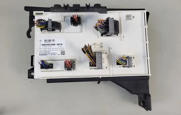 Mercedes-Benz CLA C117 X117 W117 Central body control module A1569005303