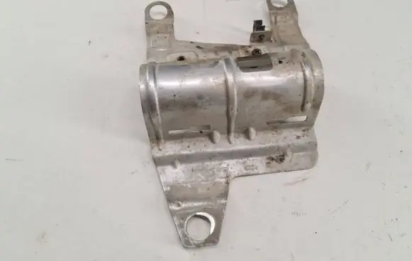 Volvo XC90 Fuel filter bracket/mount holder 31452831 C83FA