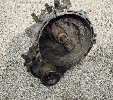 Skoda Fabia Mk1 (6Y) Manual 5 speed gearbox 002301107T FNK