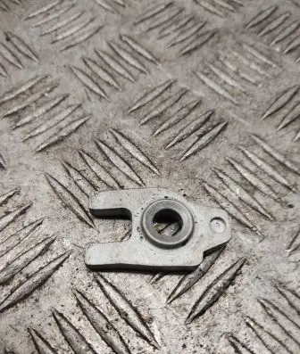 Opel Vivaro Fuel Injector clamp holder