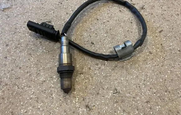 BMW 3 G20 G21 Lambda probe sensor 8593852