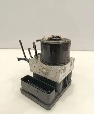 Ford Focus ABS Pump 8M512C405CA A426G 10020604004