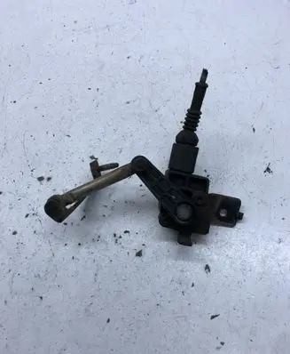 Headlight/headlamp level sensor