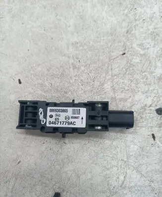 Jeep Grand Cherokee (WK) Airbag deployment crash/impact sensor 04671779AC