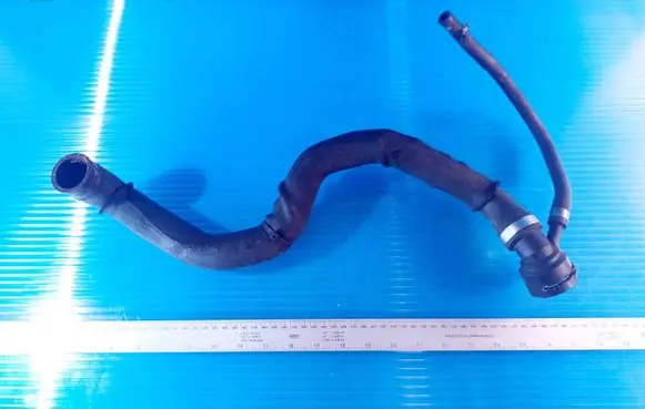 Audi A4 S4 B7 8E 8H Intercooler hose/pipe