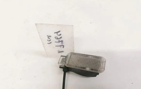 Skoda Superb B5 (3U) Front door card panel trim 3B0947415B