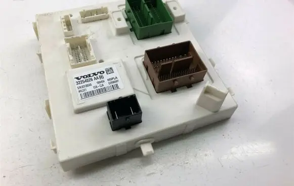 Volvo V60 Other control units/modules 32254026AA G756