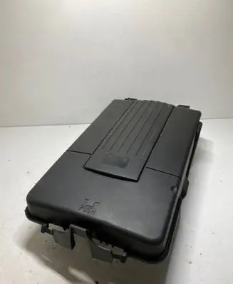 Volkswagen PASSAT B6 Battery box tray cover/lid 1K0915443C