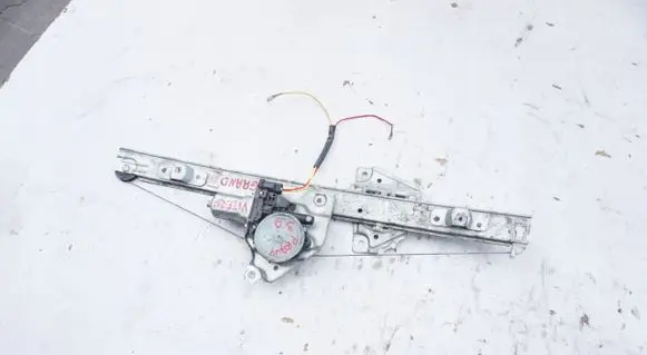 Front door window regulator with motor