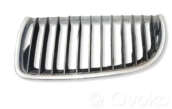 BMW 3 E90 E91 Front bumper upper radiator grill 