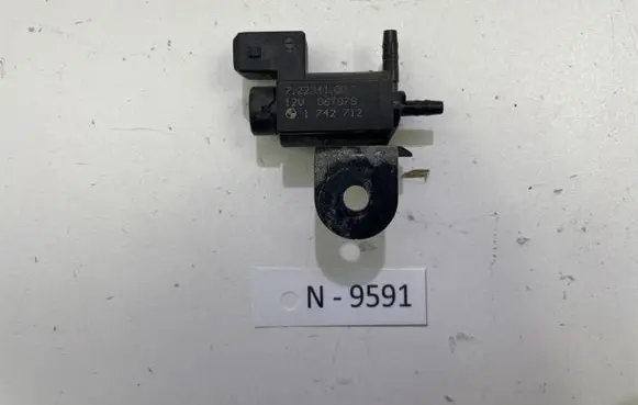 BMW X3 E83 Turbo solenoid valve 1742712