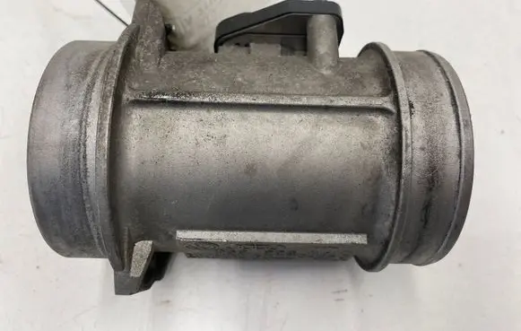 Audi A6 S6 C5 4B Mass air flow meter 059906461D