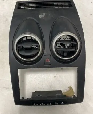 Dash center air vent grill