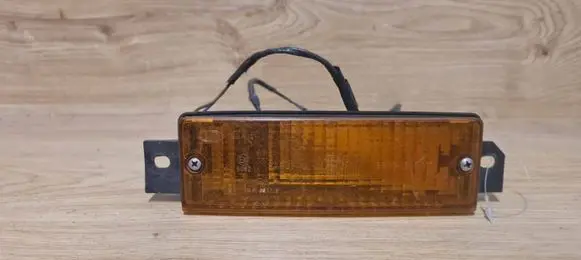 BMW 3 E30 Front indicator light 63131380964 63131386011