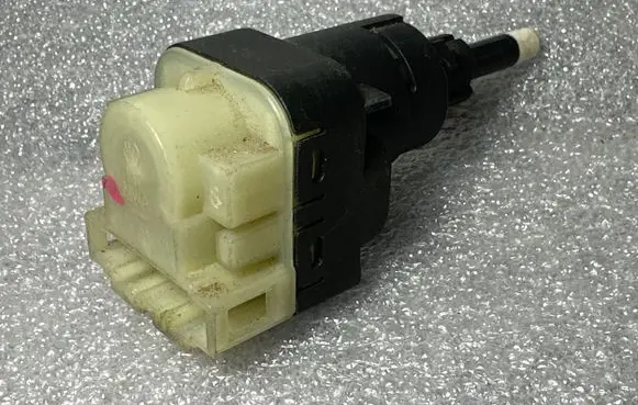 Audi A6 S6 C6 4F Brake pedal sensor switch 1K2945511