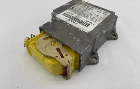 Skoda Octavia Mk2 (1Z) Airbag control unit/module 1K0909605Q 04H033S7900 5WK43700